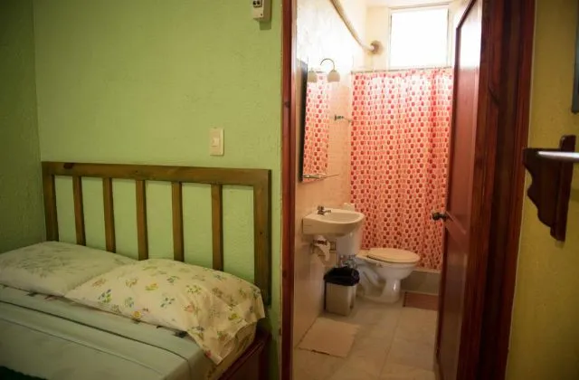 Hostal Dona Chava Pedernales room standard